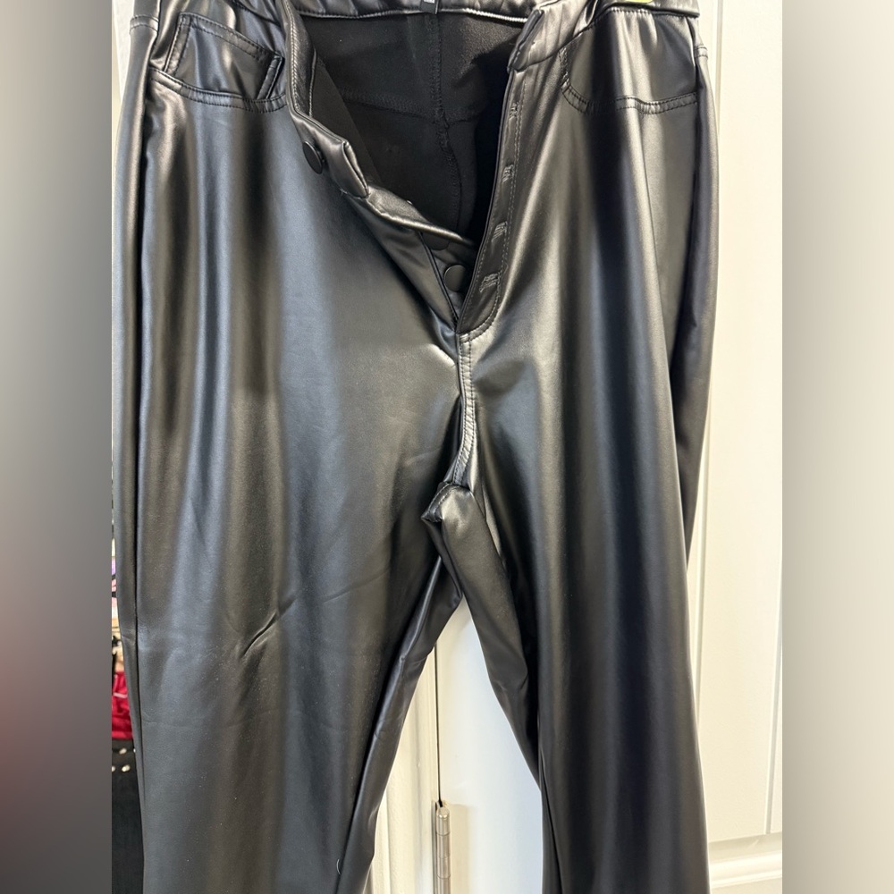 🖤 Fashion Nova Faux Leather Pants – Size 1X